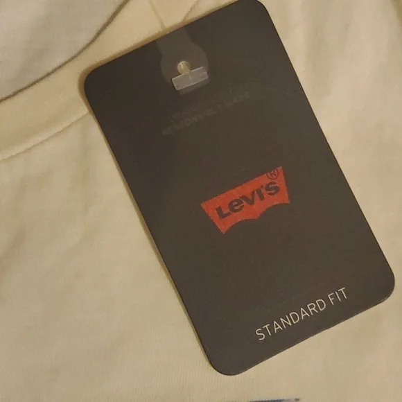 Levi's Women's T-Shirt Size XL, Cream - Picture 3 of 4
